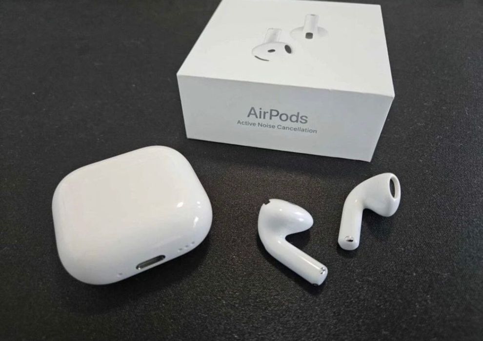AirPods 4 чисто нови!