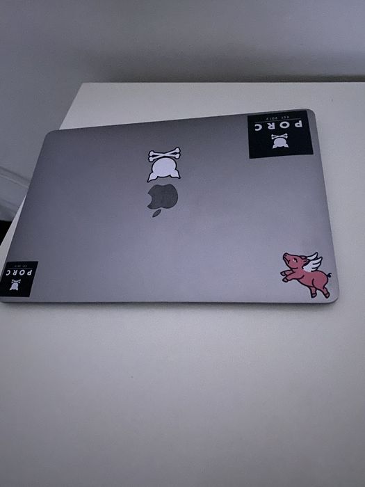 macbook 2017 ( Linux )