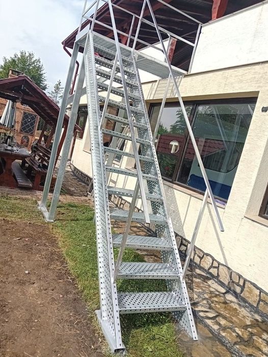 Scari metalice galvanizate