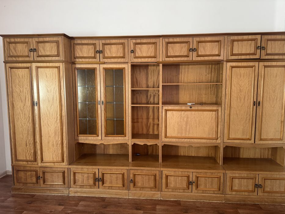 Продается стенка россия