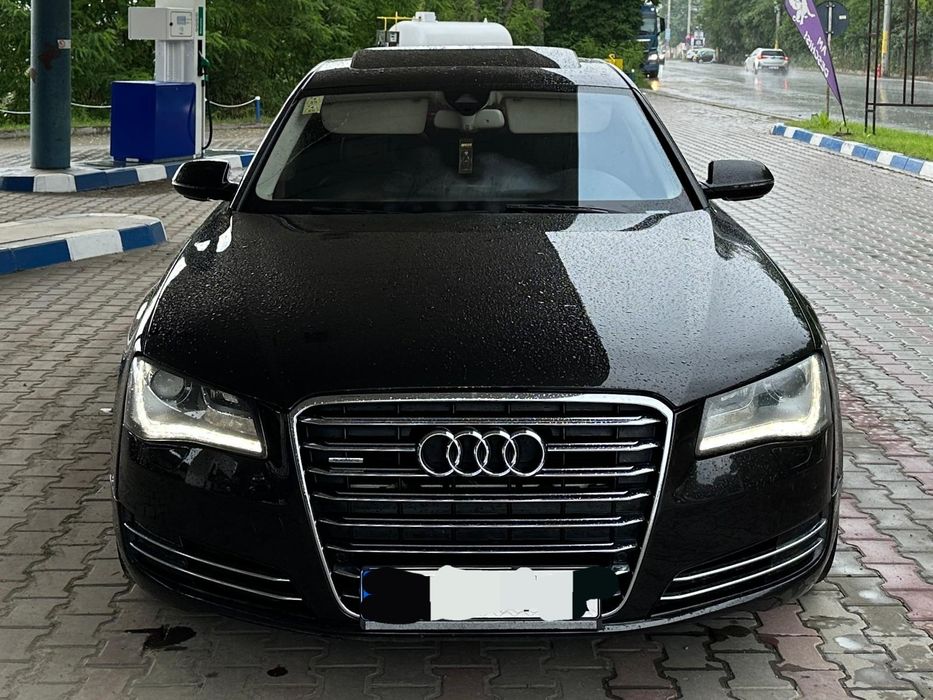 Faruri, capota ,portiera Audi A8 Long 2012