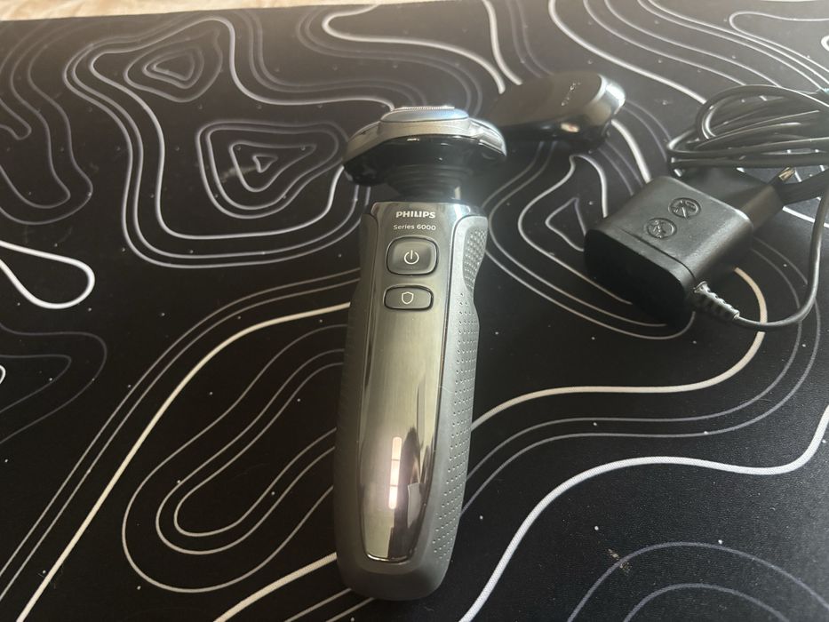 Aparat de bărbierit Philips Shaver Series 6000 S6630/11