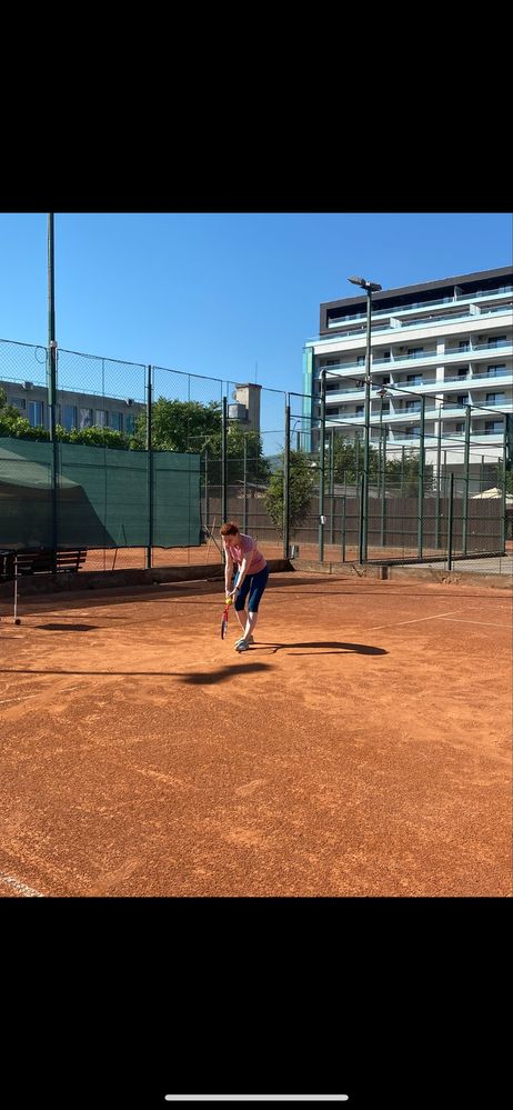 Ore private tenis Cluj – antrenor certificat + echipament inclus