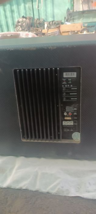 Продаётся сабвуфер в идеальном состоянии