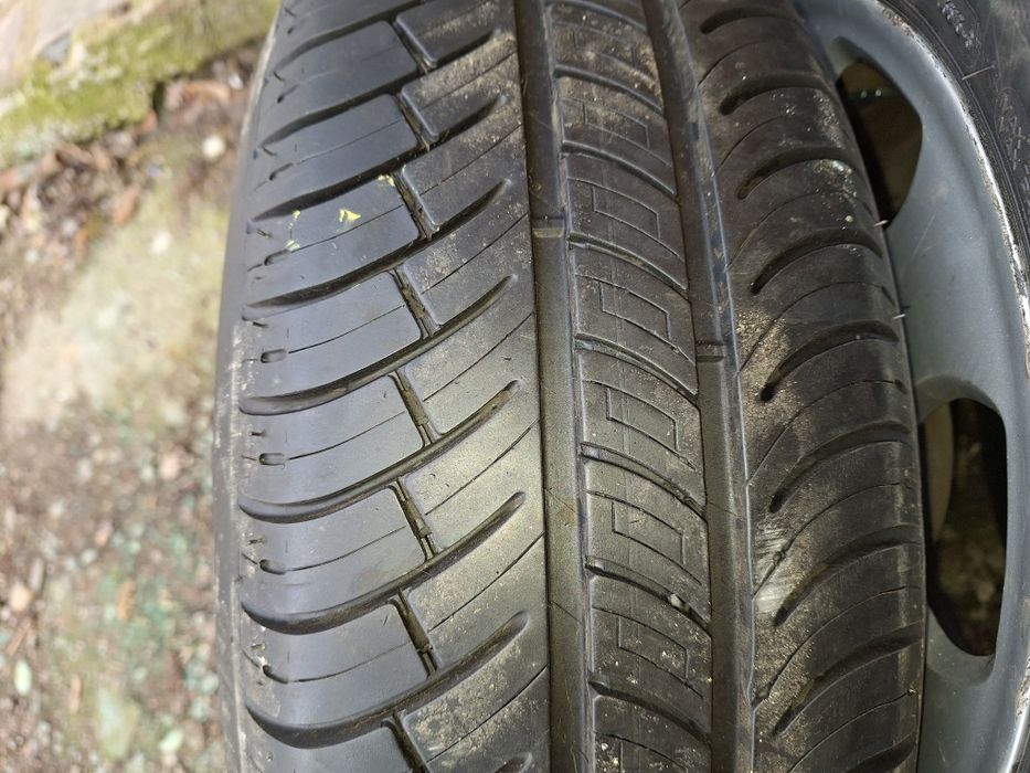 Roti audi cu cauciucuri aproape noi