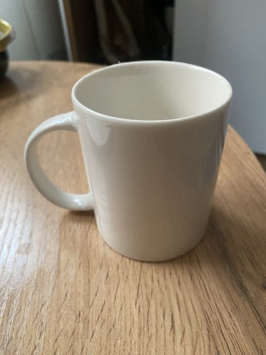 Продам кружки новые