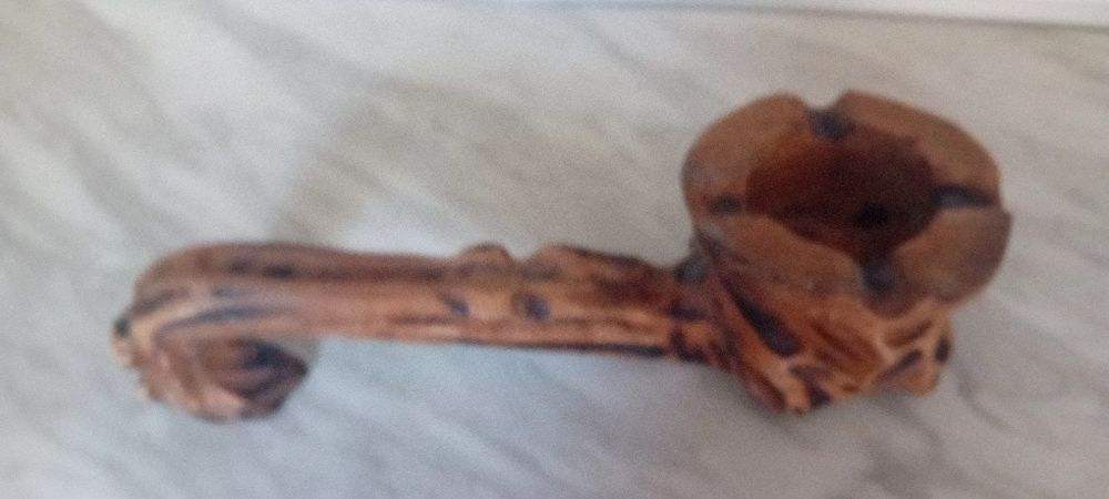 Декоративни предмети от соца.