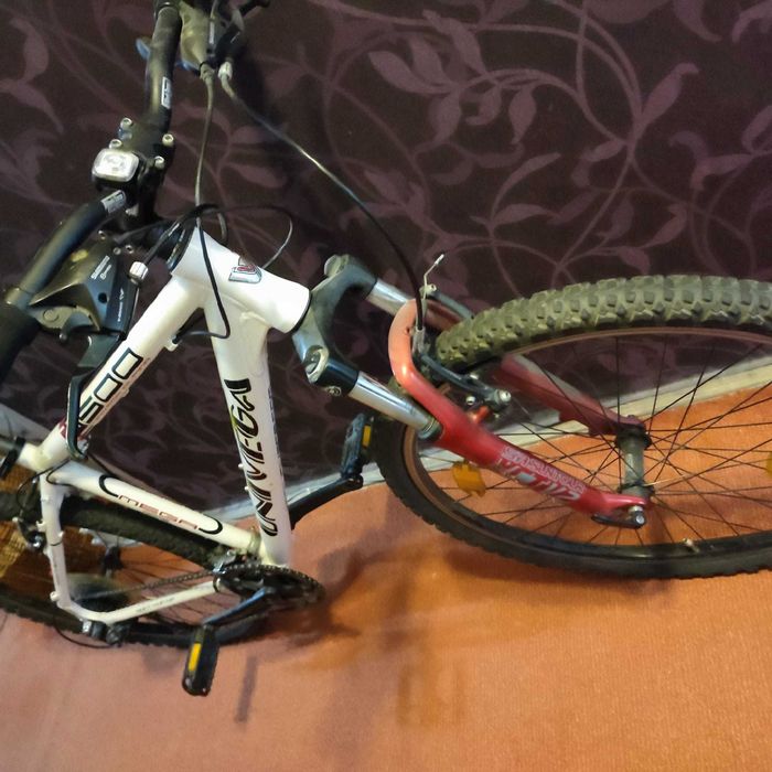 Bicileta Univega  alpina alba HT-500