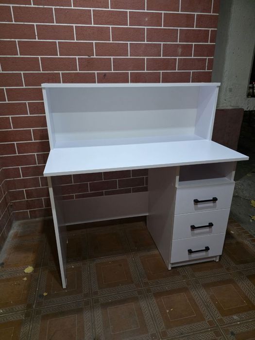 Парта Болалар учун дарс столи арзон нархларда