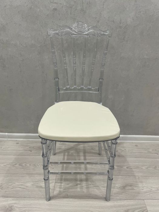 Столы и стулья с посуды