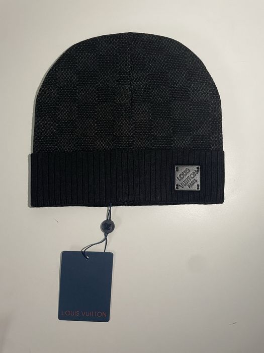 Căciulă Louis Vuitton Full Black Damier, nouă cu etichetă