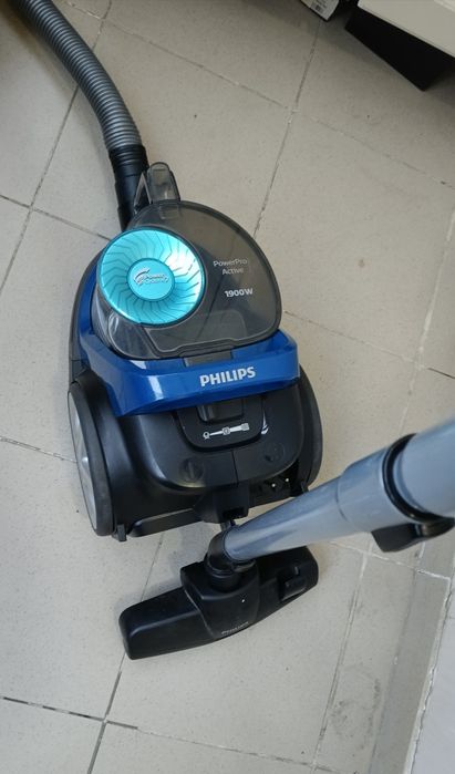 Пылесос Philips 1900w