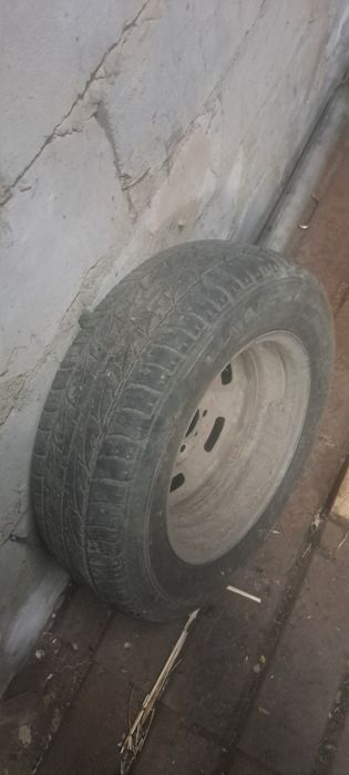 Продается колесо на R13