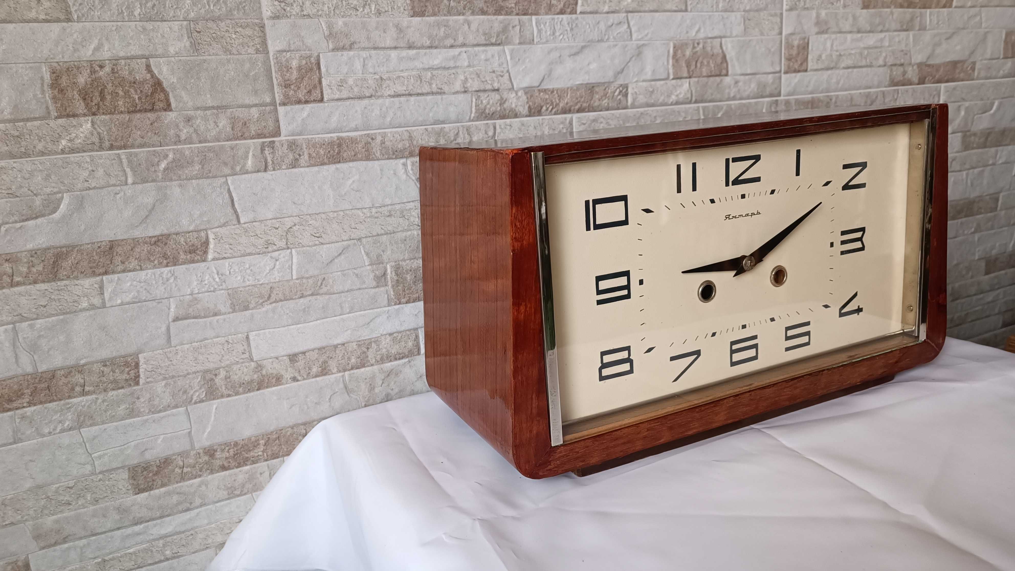 Стар руски каминен часовник - Янтар / Jantar - 1970г.