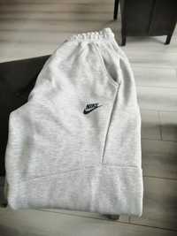 Nike Tech Fleece Pants Grey