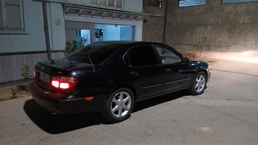 Nissan maxima 3.0