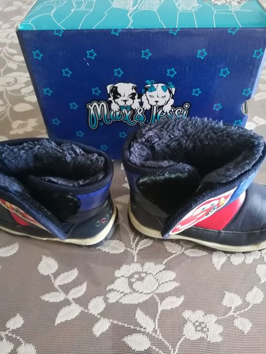 Продам детские сапоги