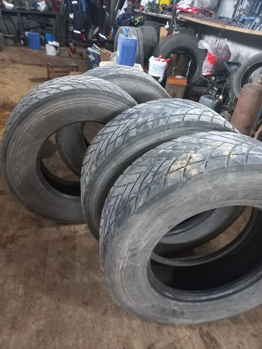 Продам Б/у шины .