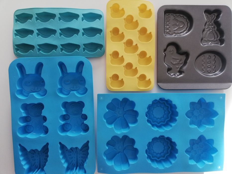 Резци, точилки, силиконови форми