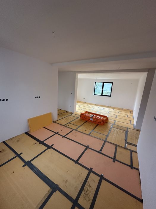 De vânzare casă modernă în Livezeni