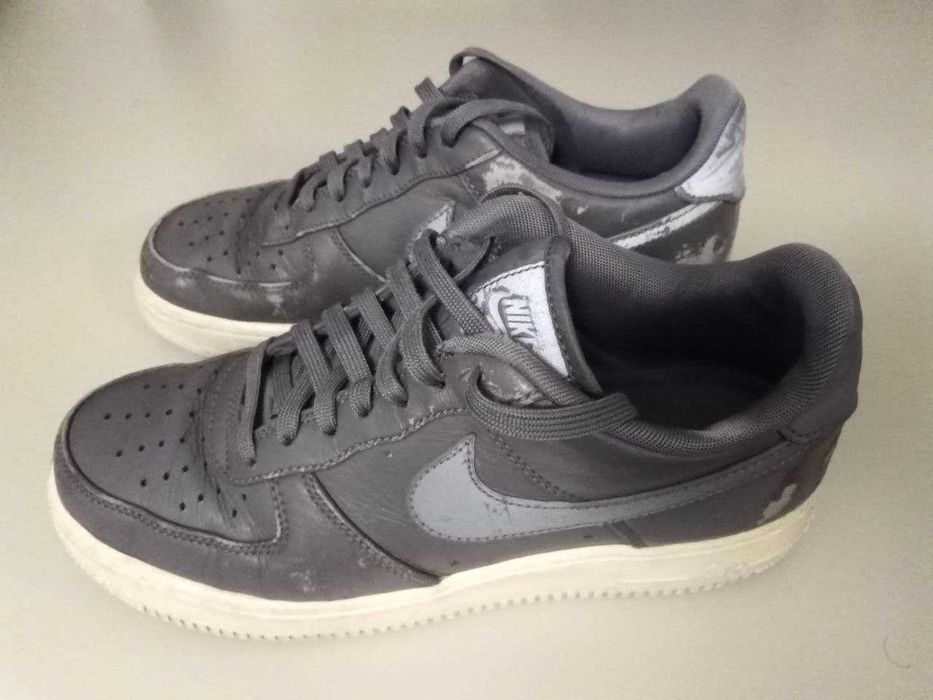 Обувки Nike Air Force 1 Premium Leather 40.5 EU 25.5 cm 7.5 US 6.5 UK