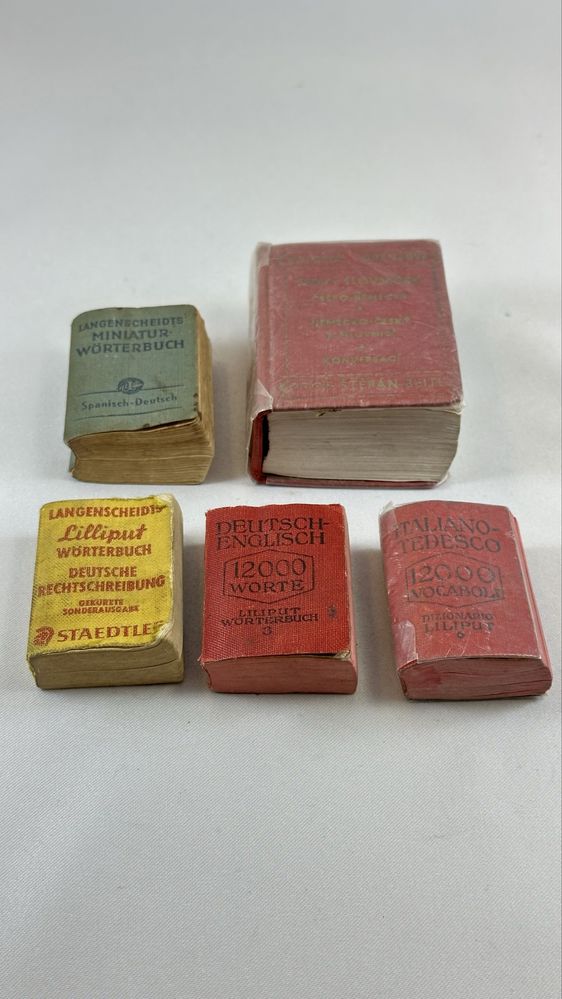 Colectie dictionare liliputh vechi miniatura carti mici de colectie