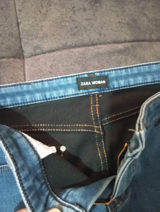 Джинсы женские в отличном состоянии фирменные