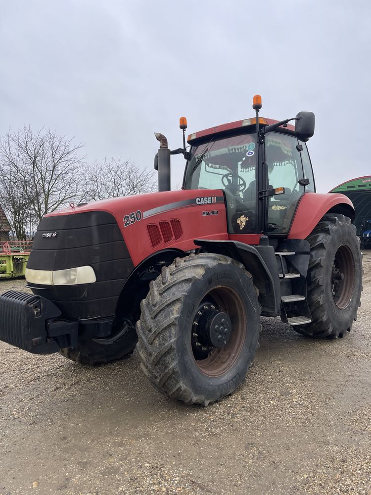 Tractor Case 250 Magnum