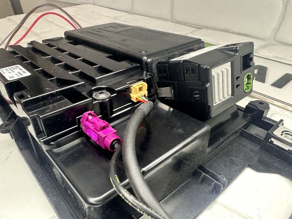Антенен усилвател USB AUX AUDI A6 A7 4G 4G0035502