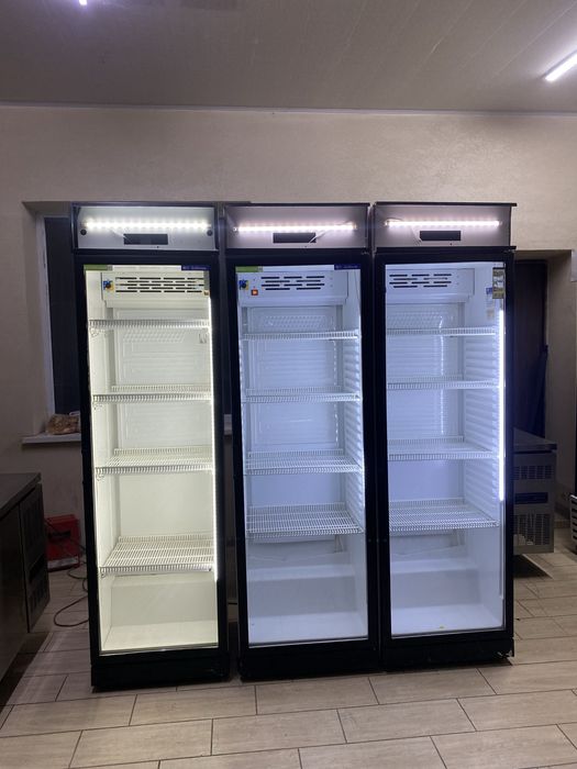 Витриные холодильники