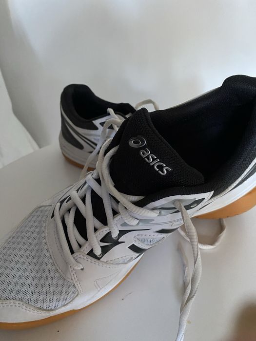 Asics маратонки за волейбол