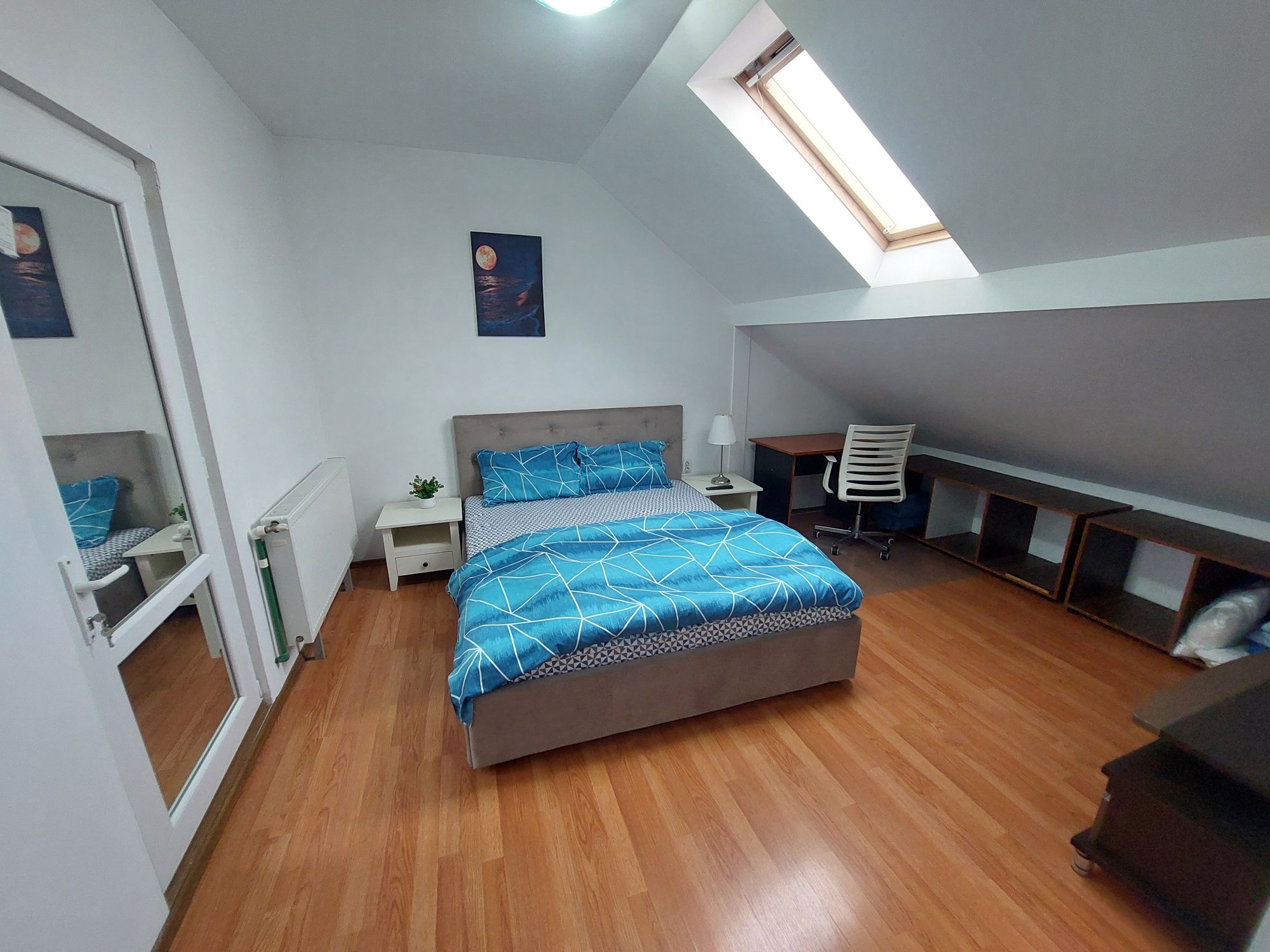 Apartament in vila 5 camere Costinesti Centru Nucilor aproape de plaja