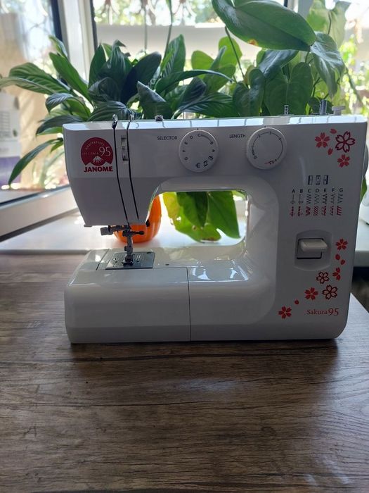 Janome to'g'ri chokli tikuv mashinasi