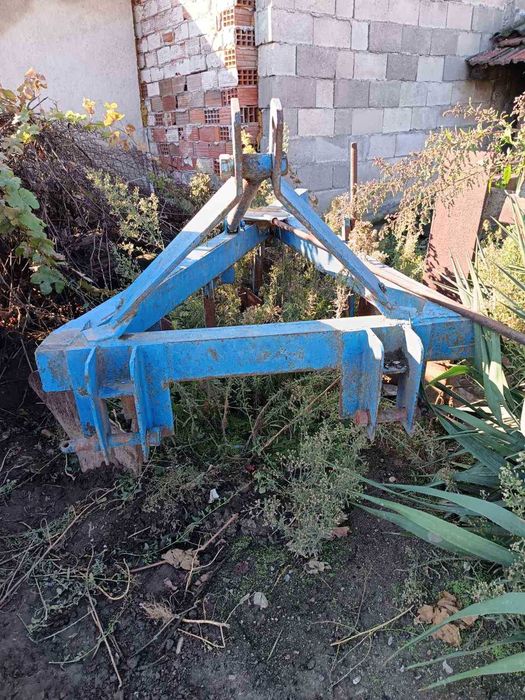 Плуг 4x25 Земеделска техника