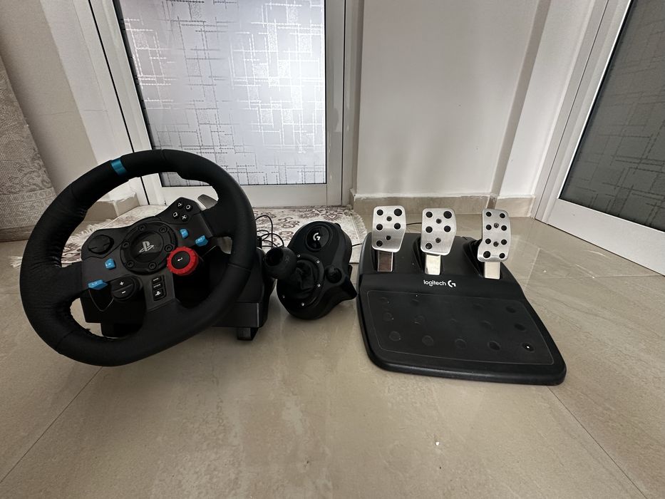 Logitech G29 + скоростен лост logitech shifter