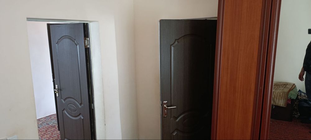 Zudlik bilan uy sotiladi