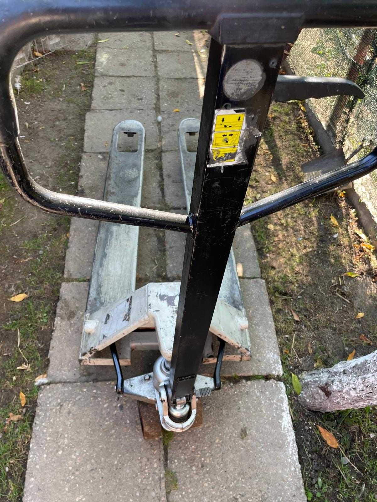 Transpaleti manuali