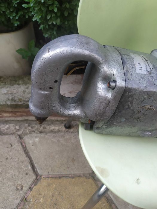 Голям гайковерт за камион , трактор, машини и др.