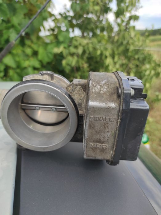 Vând clapeta de accelerație Renault 1.6 16 valve pentru renault