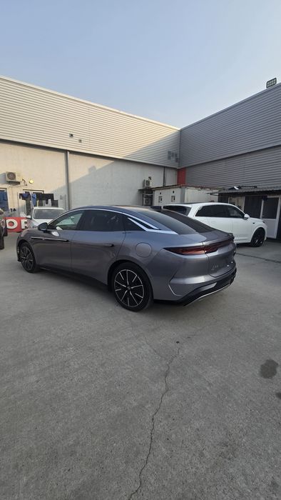 Han L 2. 2025yil. Srochno sotiladi. Nasiya savdoxam bor.