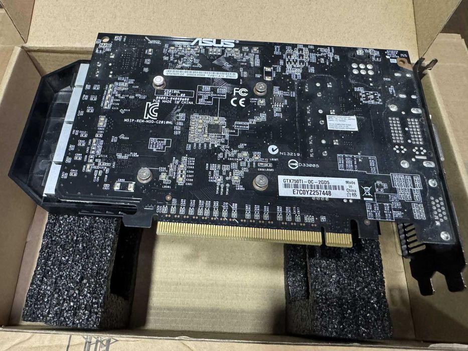 Placa video ASUS GeForce GTX 750 Ti OC 2GB GDDR5 128-bit