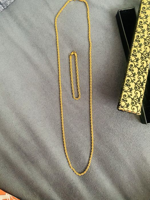 Продается серебренный трос с браслетом покрытие золотом