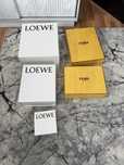 Cutii Loewe diferite dimensiuni !