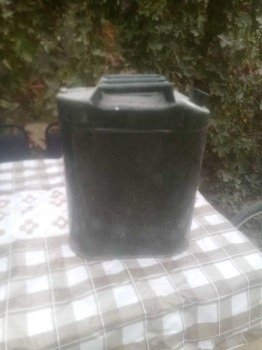 Канистр сотилади 20 литр