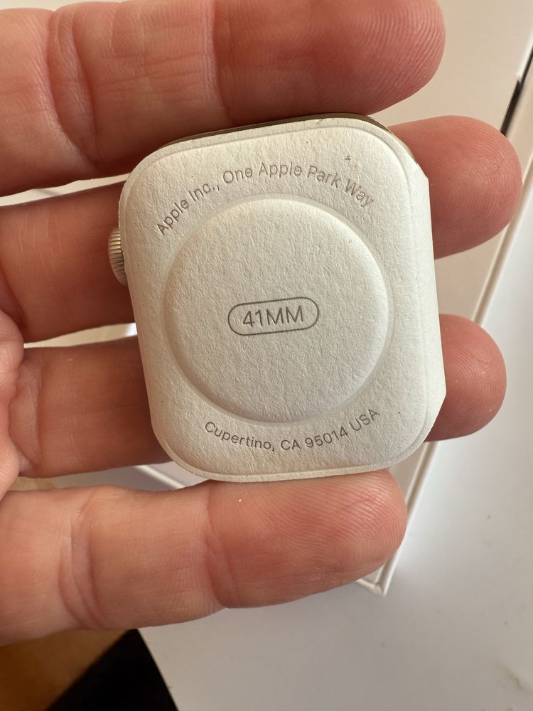 Apple watch 9 starlight 41mm  изрядно състояние