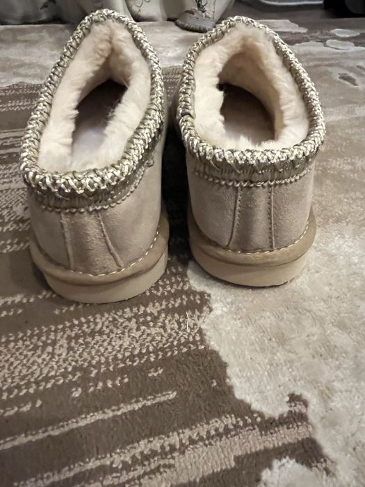 Cizme tip UGG, noi marimea 39