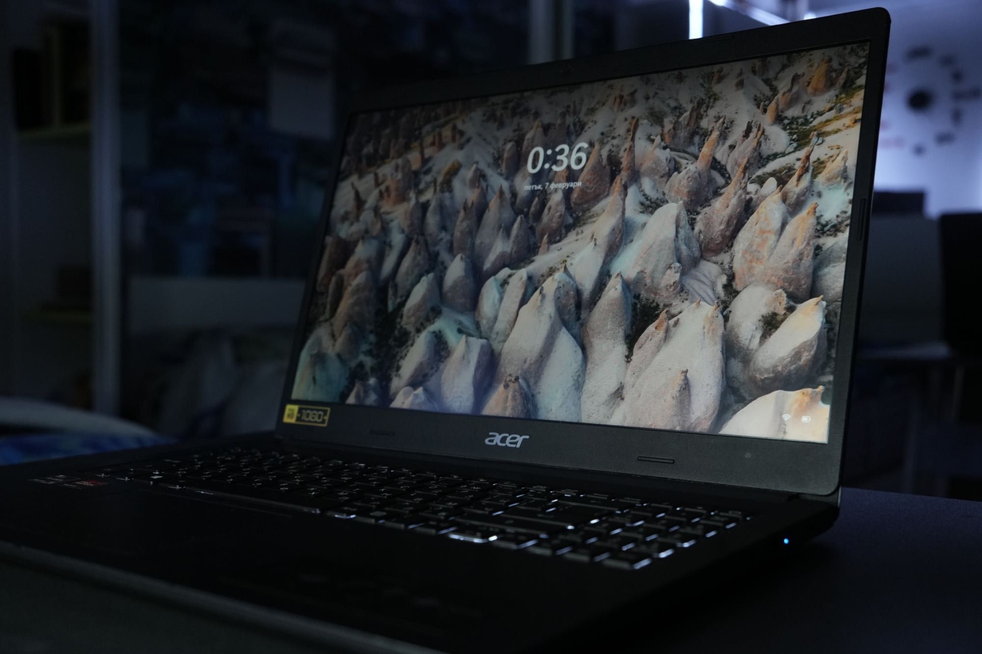Acer Aspire 5 + мишка Glorious Model O + калъф