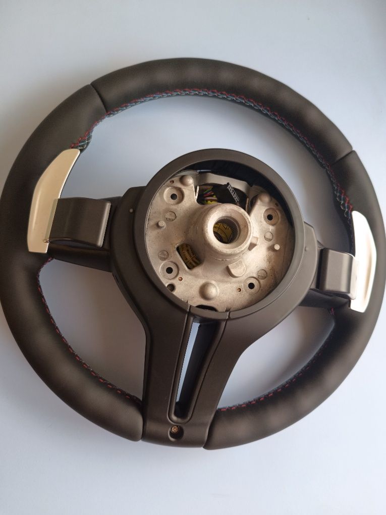 М волан за BMW F10 F06 F07 F32 F30  F36 F33 F48 F25 F15 F16 Е90 Е70
