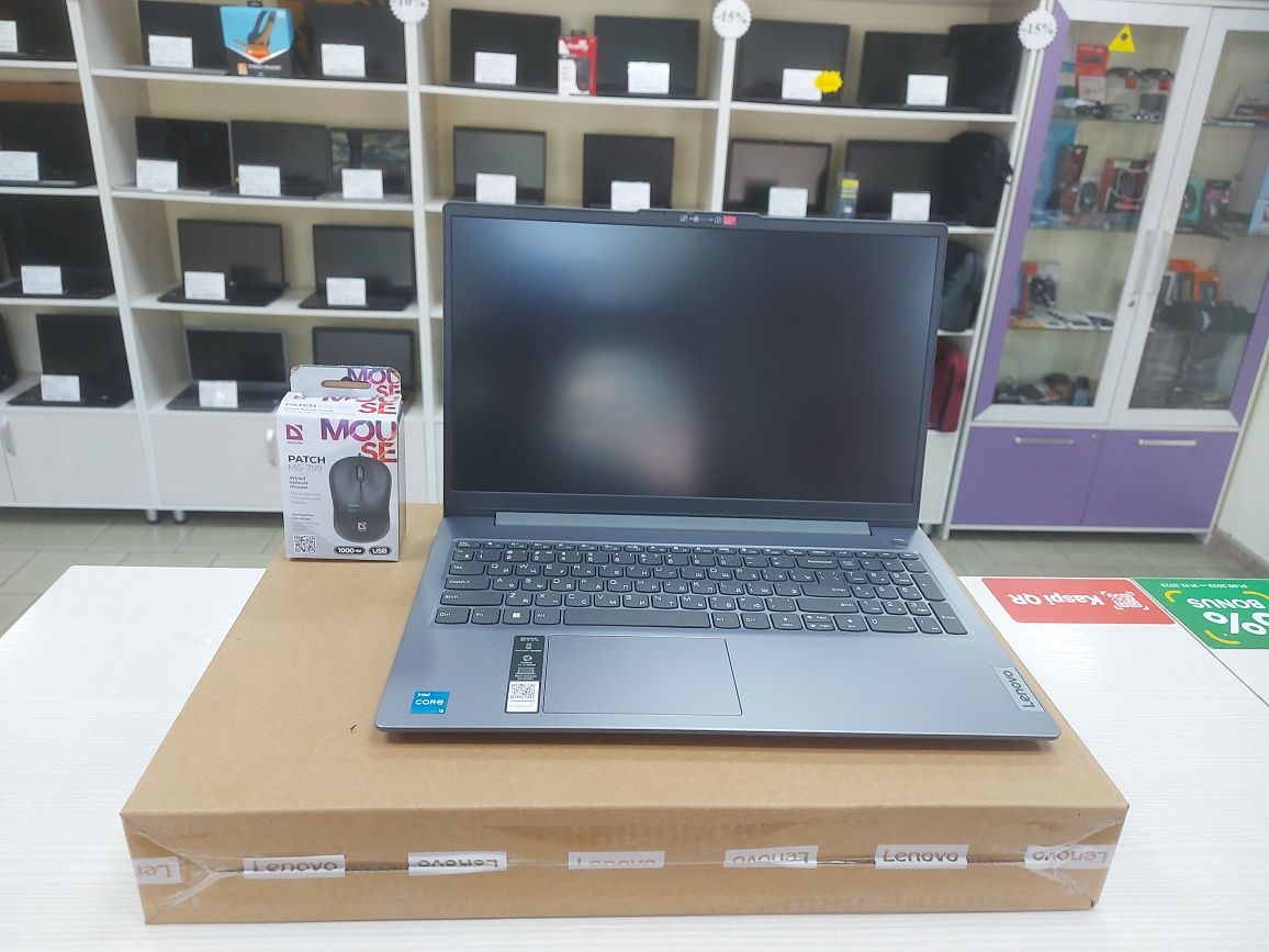 Новые Lenovo Slim 3 (Core i3-1315u, 8 Gb DDR5, 512 Gb SSD)