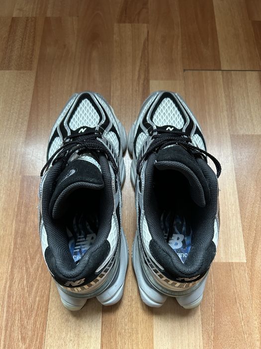 Adidasi new balance 9060